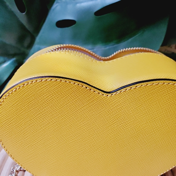 🆕 Mini loveshack kate spade yellow chain heart crossbody novelty mango ice - Picture 3 of 6